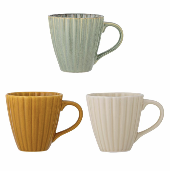 Latina Mug