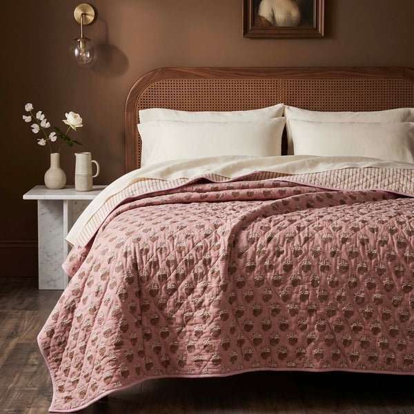 Lulu Kantha Bedspread